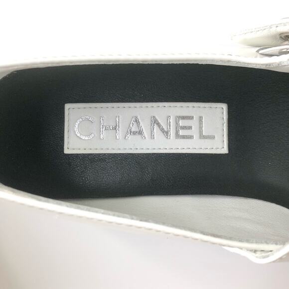 Chanel CC Logo Turnlock Calfskin Patent Leather Cap Toe Maryjane Flats Shoes 37 - Picture 11 of 12